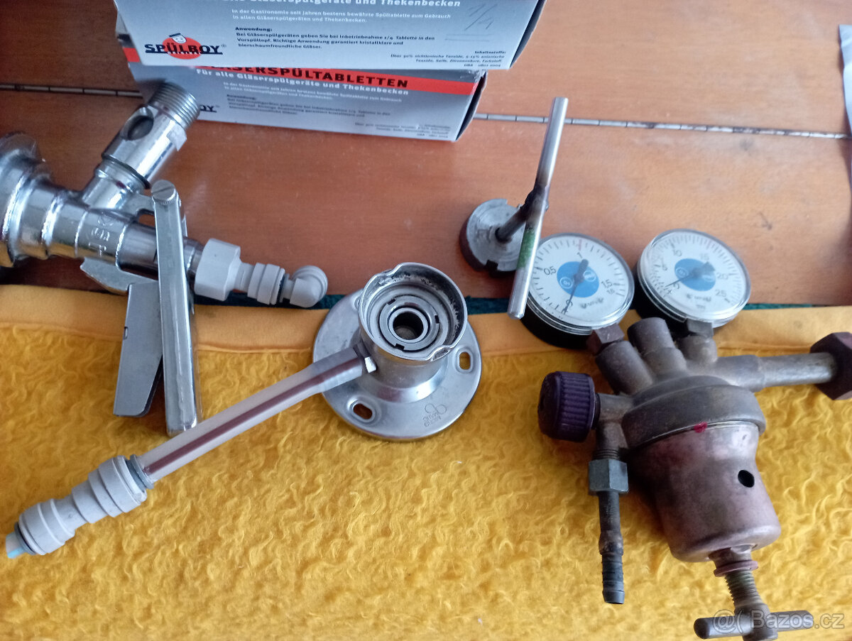 Prodám narážečku na pivo - žehlička vč. rychlospojek - 3