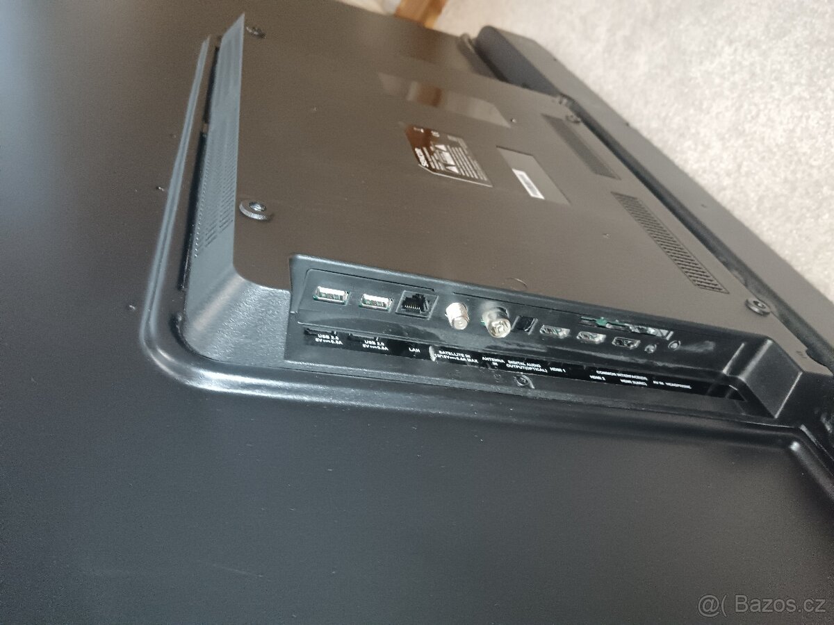 SENCOR UHD 140cm - 3