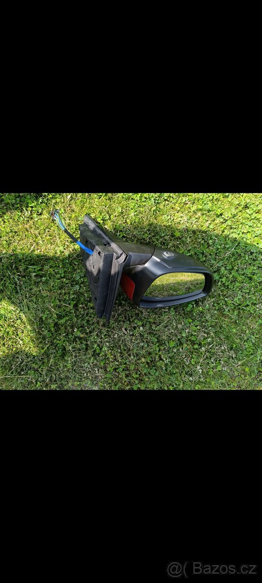 Zrcátko 208 model 2021 - 3