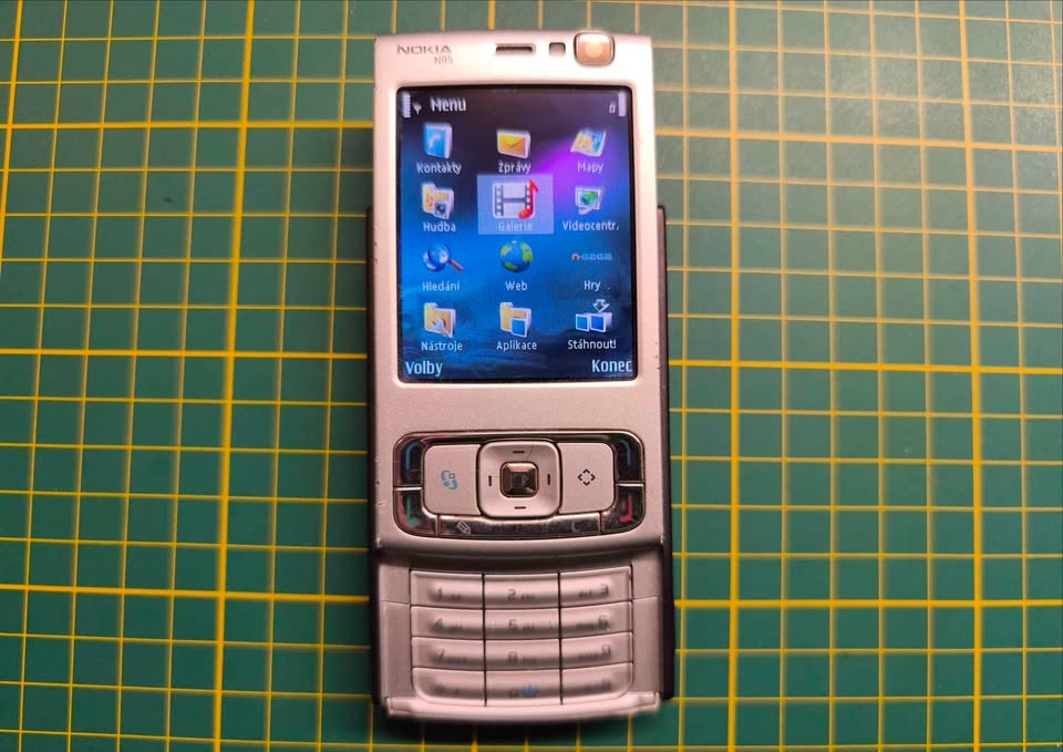 Nokia N95 - 3