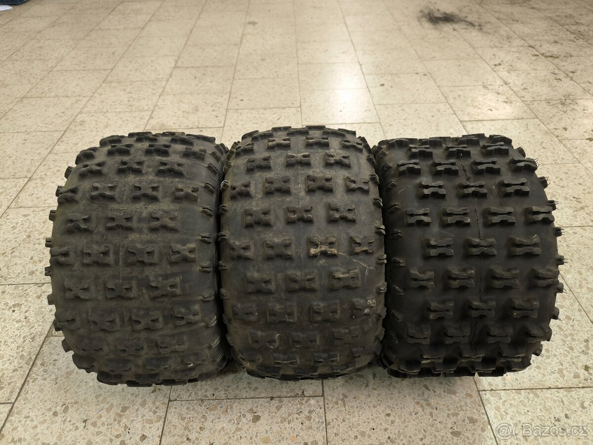 3x kola 4x115, pneu 18x10-9