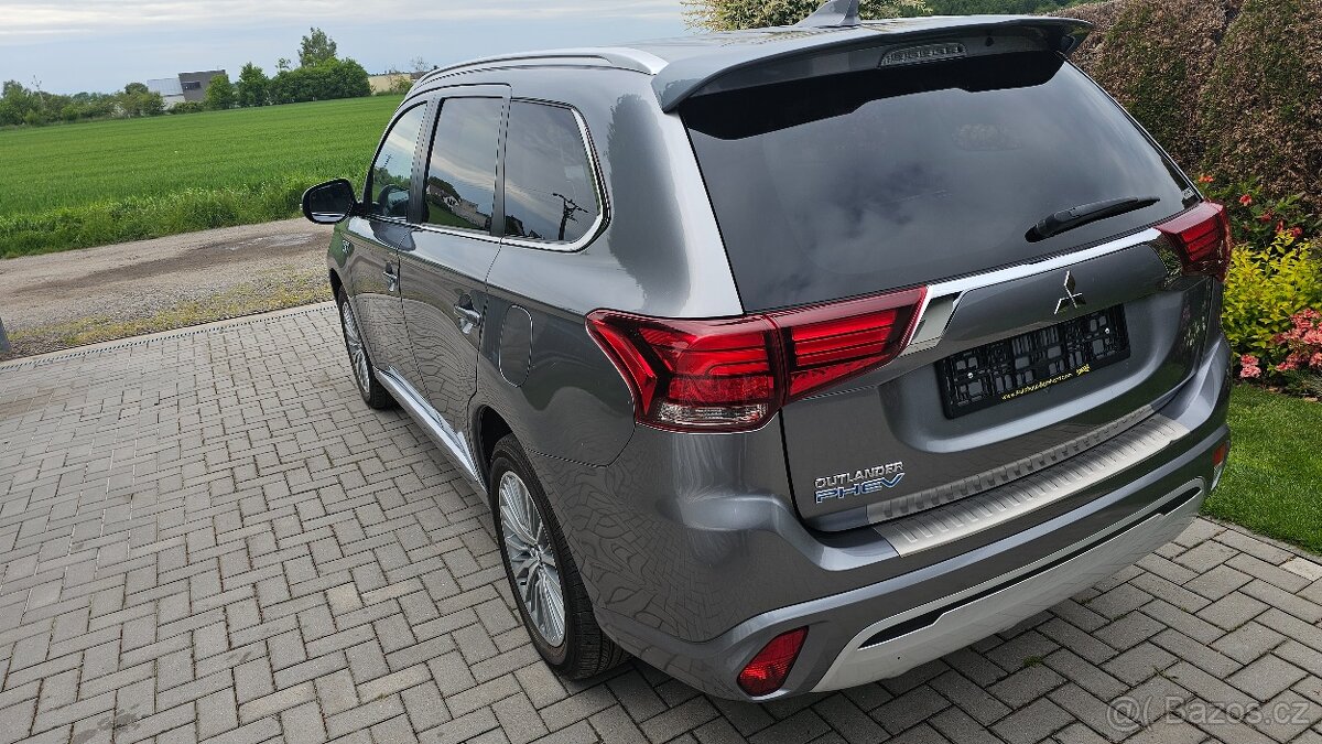 Mitsubishi Outlender 2.4 PHEV 165KW 4WD - 3