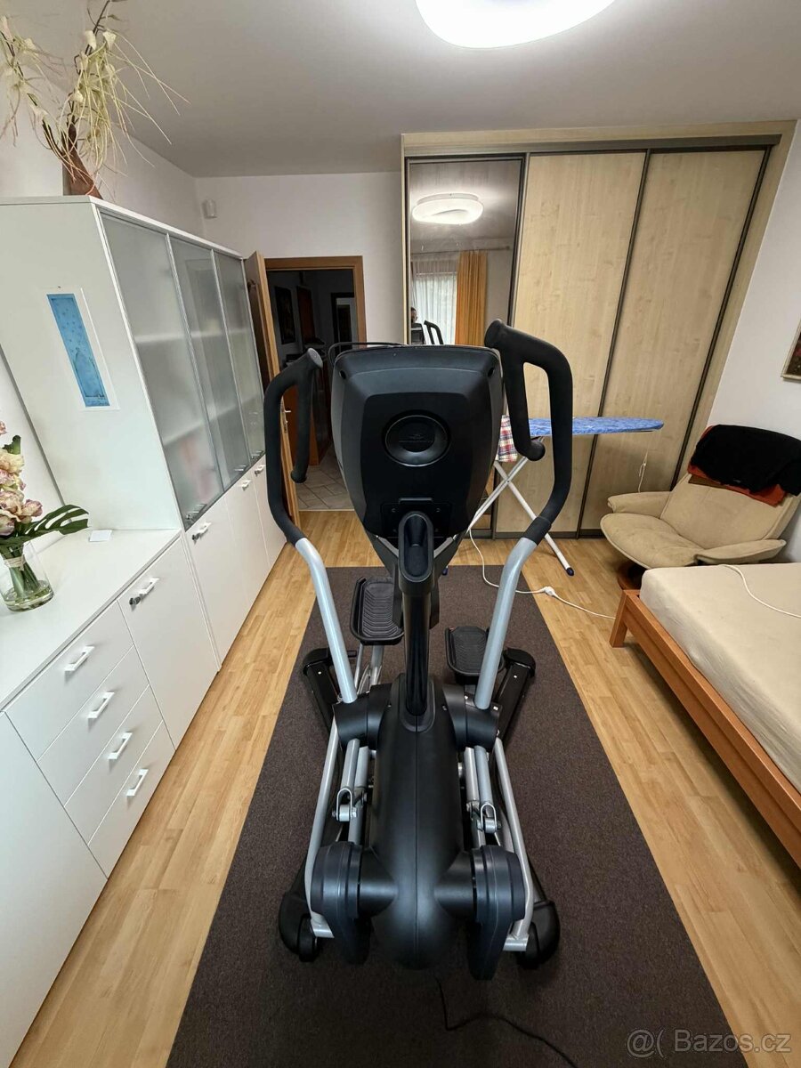 Prodám eliptický trenažér BOWFLEX LX5i, PC: 82 990,- Kč - 3