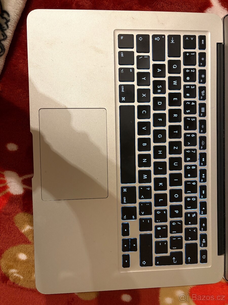 MacBook Air 13” (2017) – Intel i5 / 8 GB RAM / 256 GB SSD – - 3