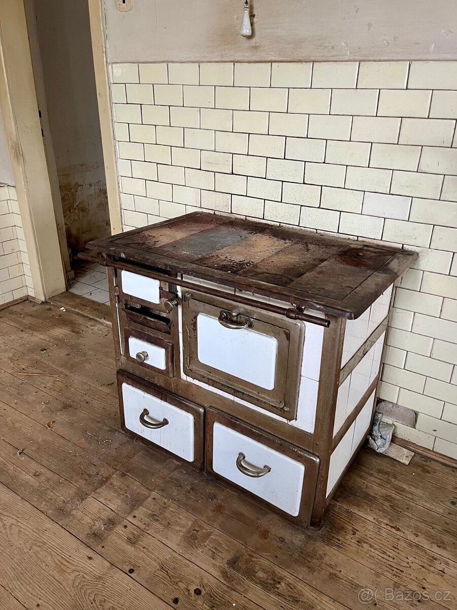 Prodám 2 stará kamna a 1 kotel - 3