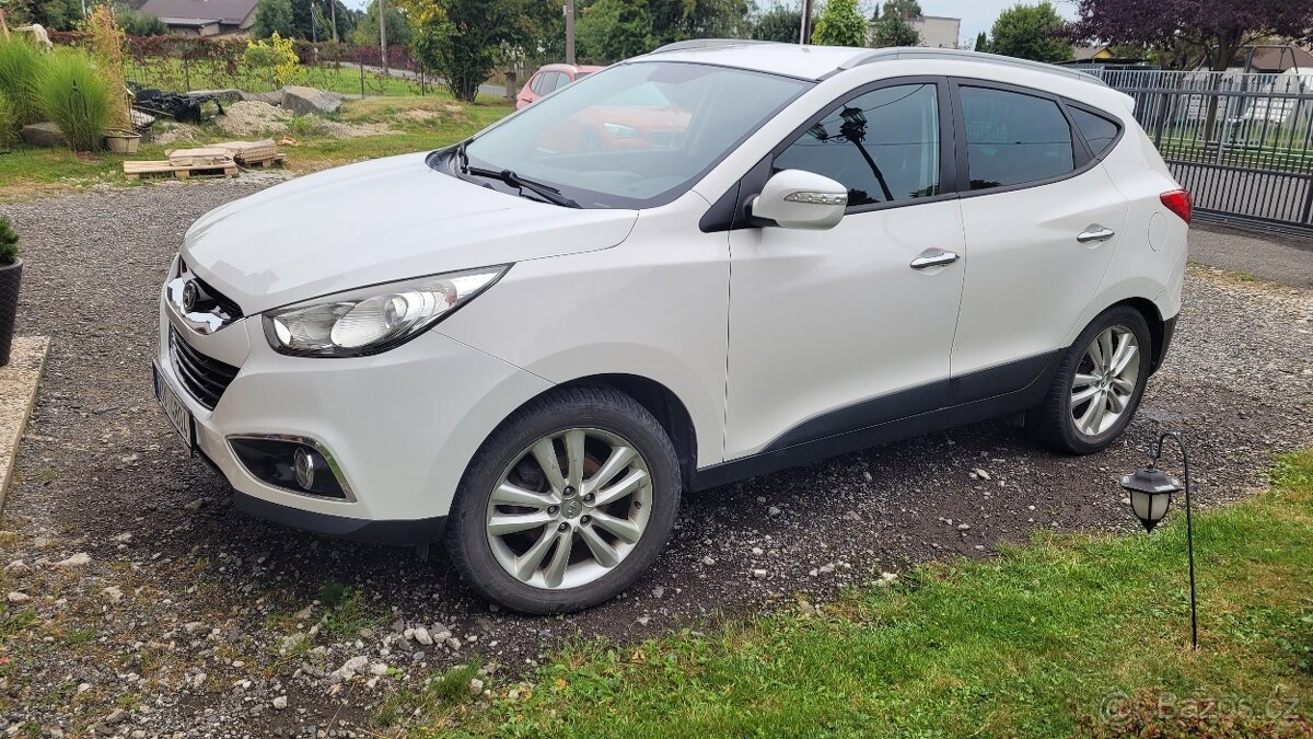 Hyundai IX35 2,0CRDi 135kW 4x4 automat - 3