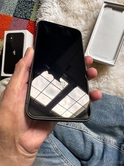 Apple iPhone 11 128GB, černý, TOP stav, nová baterie - 3
