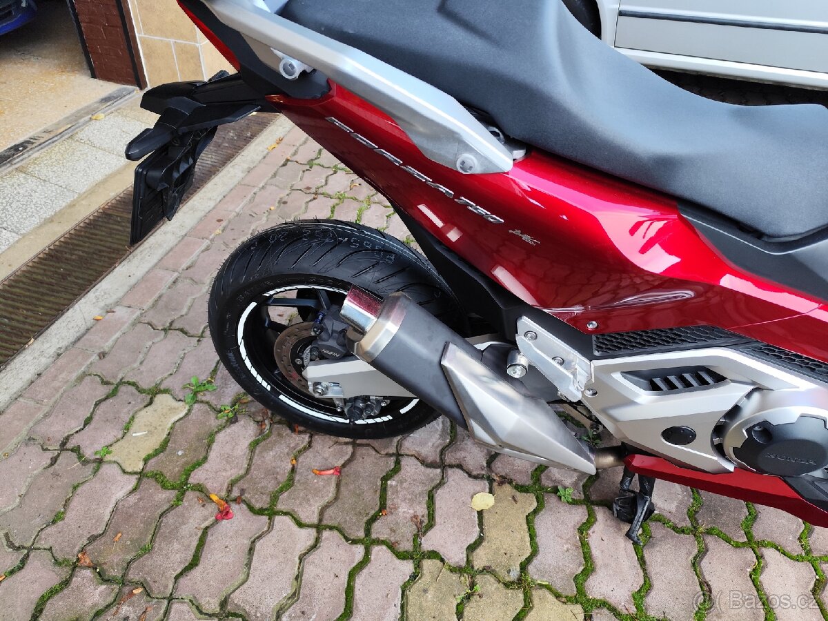Honda Forza 750/ rok 2021 - 3
