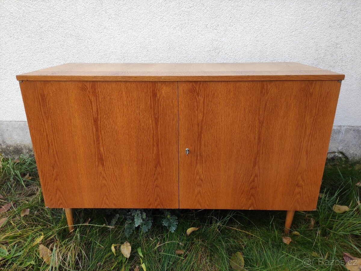 Retro komoda / skříňka UP Závody Rousínov - Brusel - 3