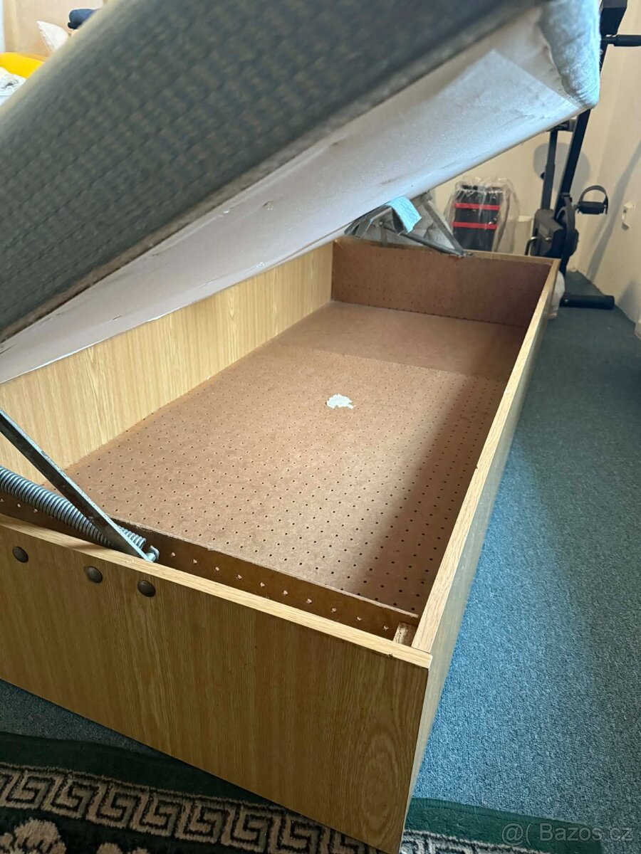 Vyklápěcí válenda - 3