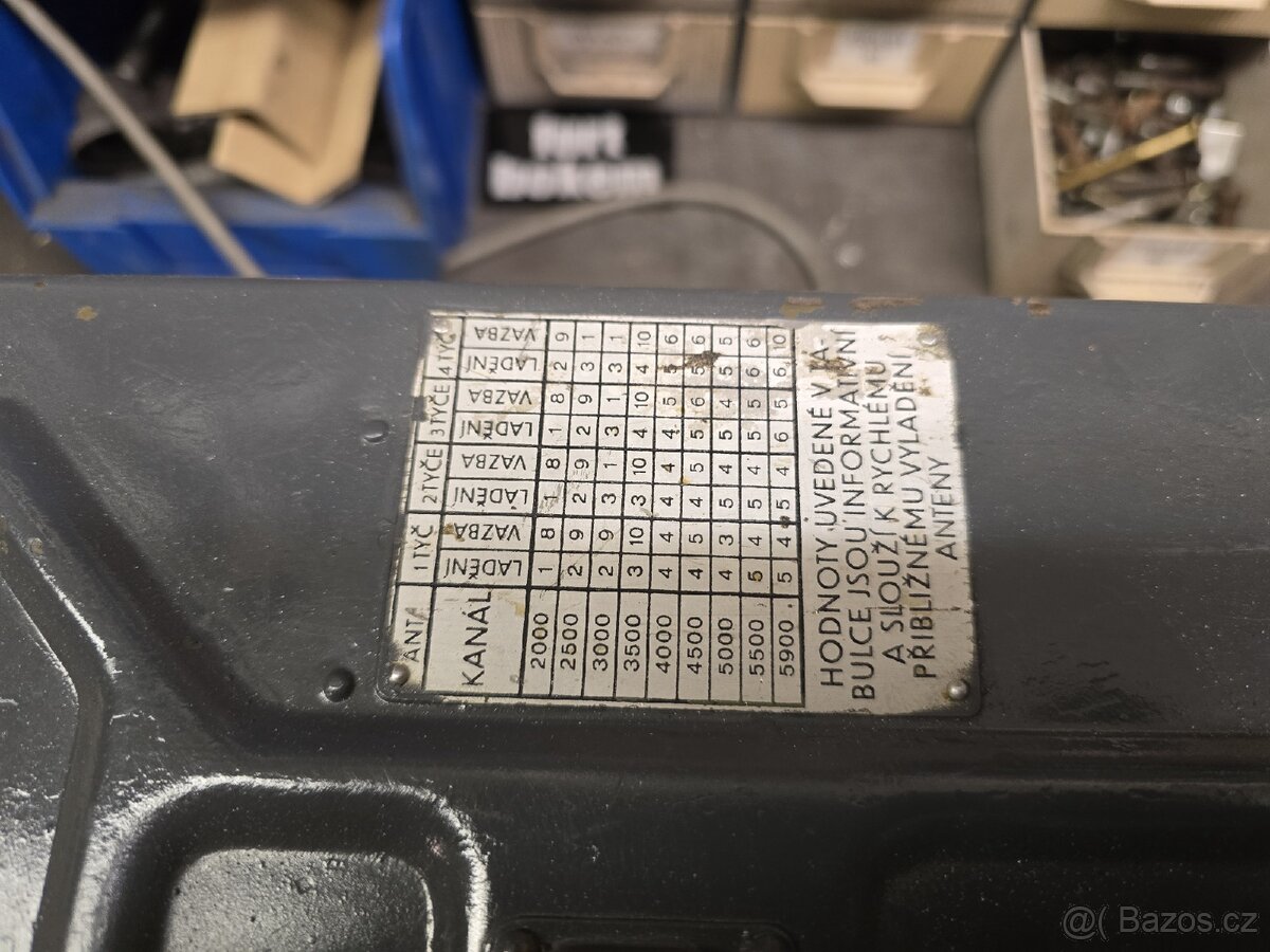 Armádní vysílačka RM-31 z tanku - 3