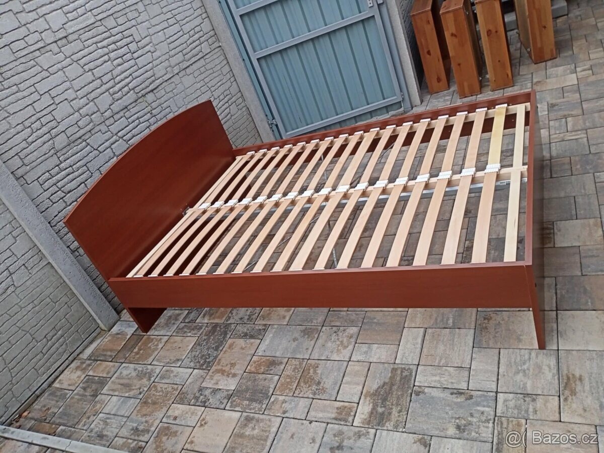 Prodám manželskou postel + Noční stolek ZDARMA - 3