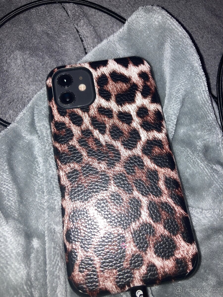 Prodám iPhone 11 vhodný na náhradní díly nebo opravu. - 3