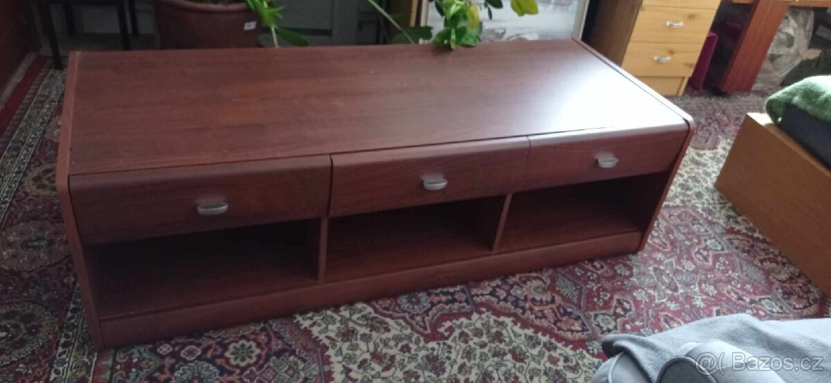 Stolek pod televizi - 3