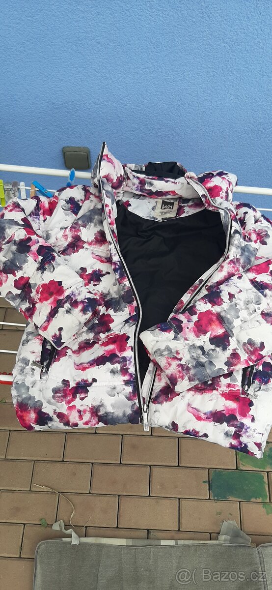 Zimní lyžařská bunda 146/152 top stav - 3