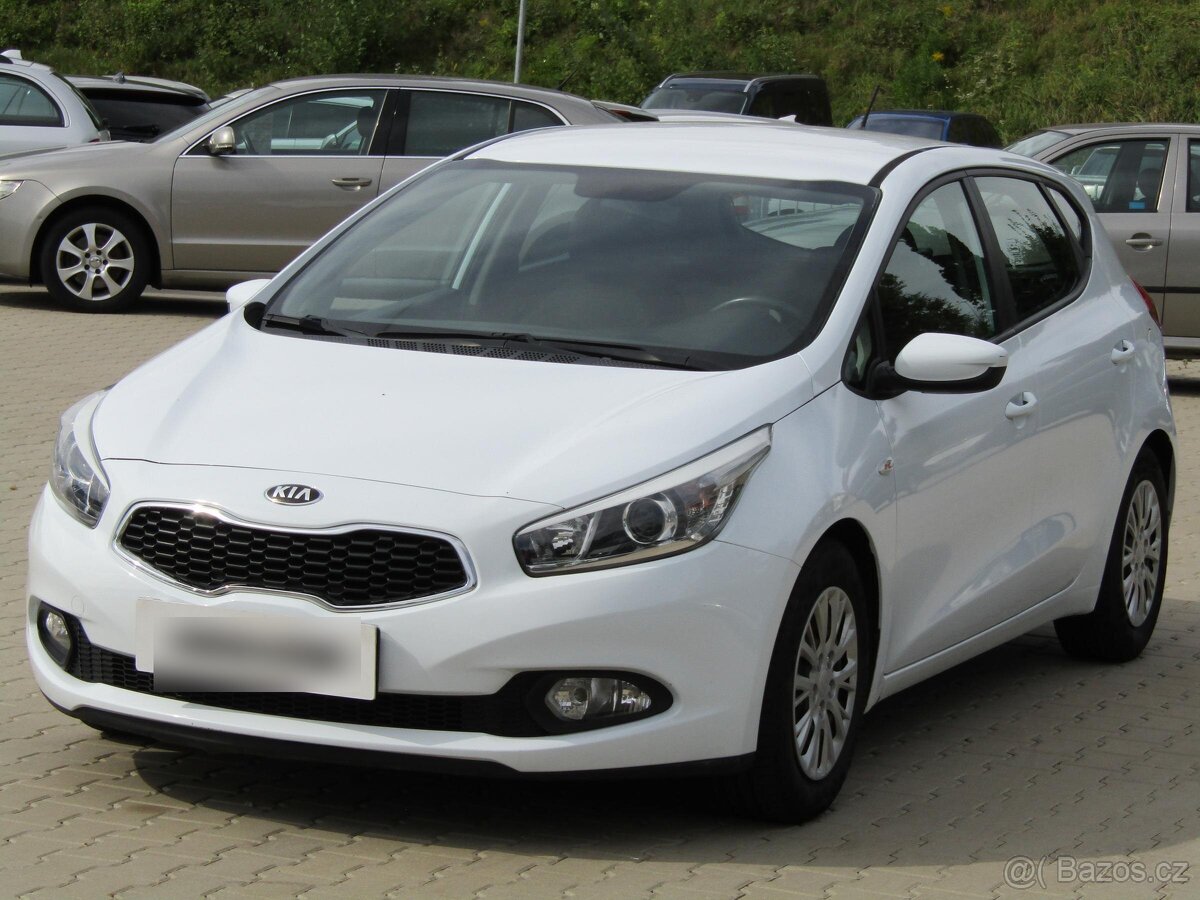 Kia Ceed 1.6 i , 99 kW benzín, 2012 - 3
