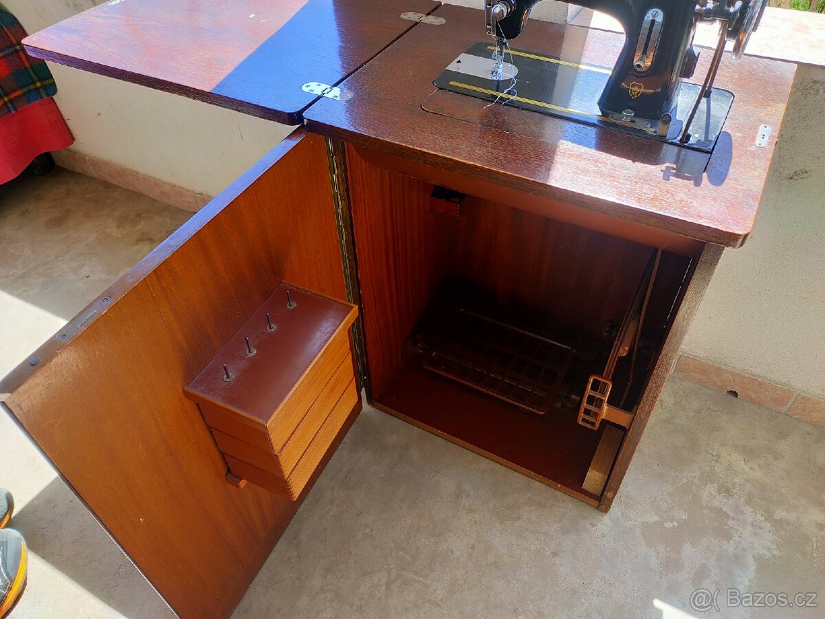 Šicí stroj Minerva 122 - 3