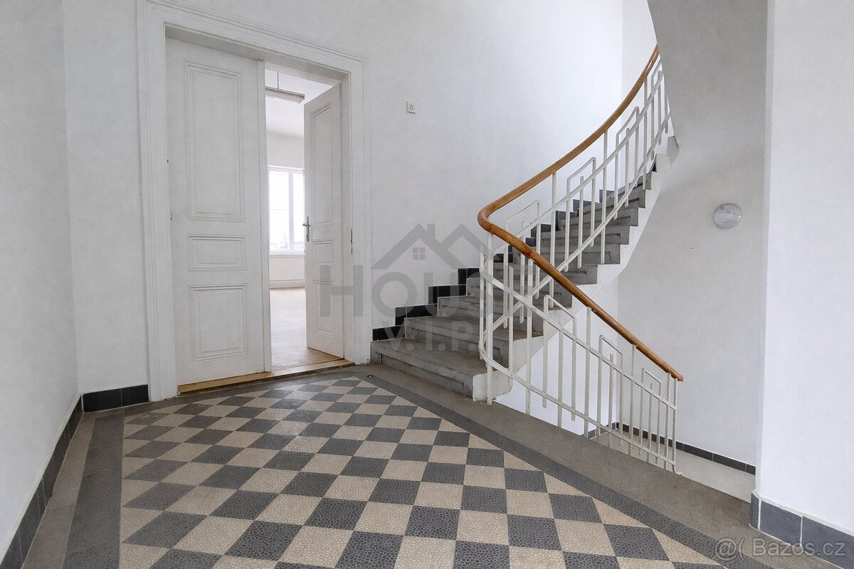 Dům – Roudnice nad Labem, Podlusky – pohled 3