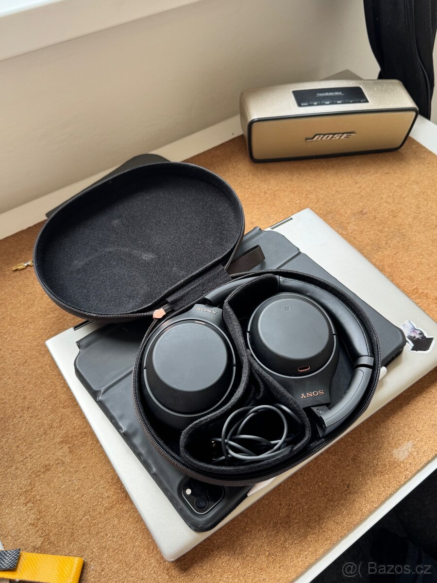 Sony WH-1000XM4 - 3