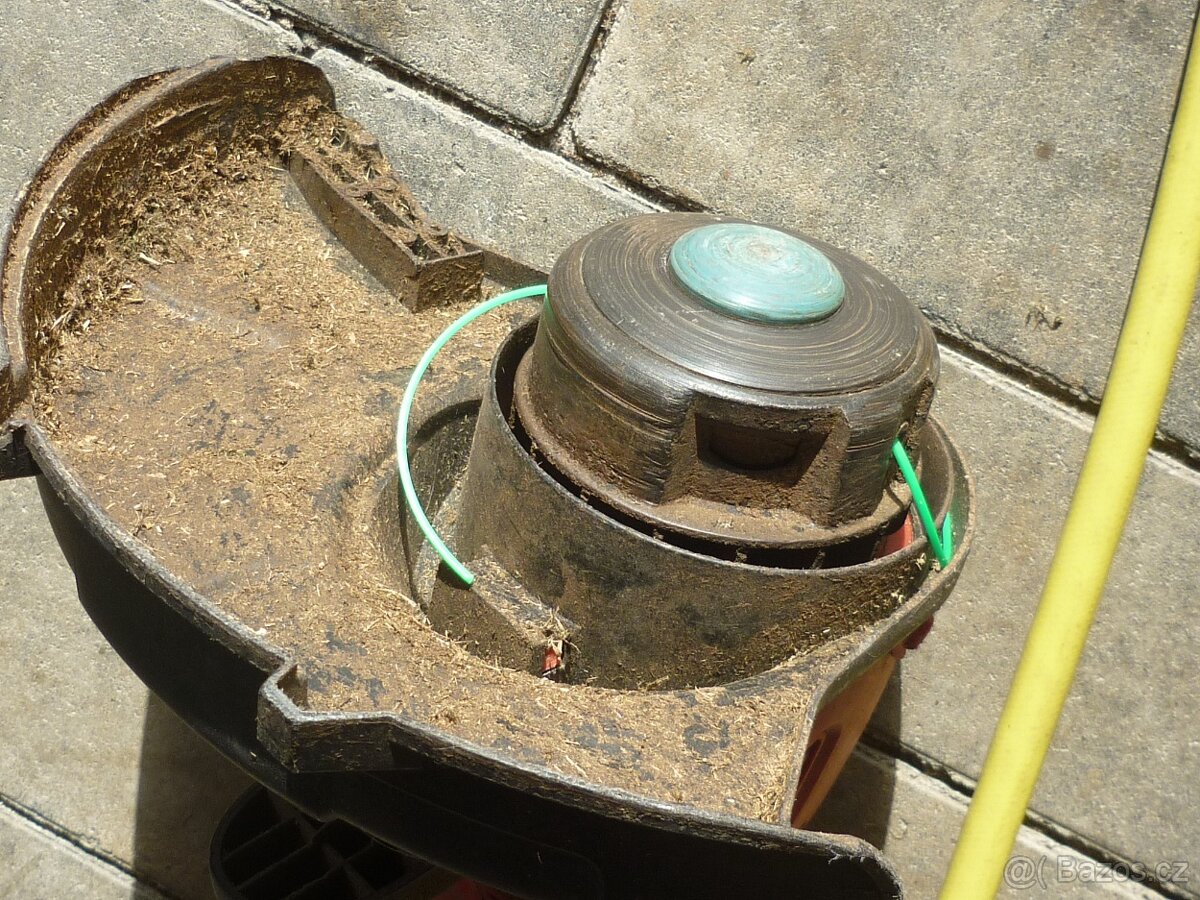 Prodám vyžínač-strunová sekačka - 3