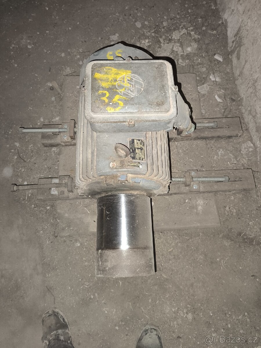Elektro motor MEZ Frenštát 22kw - 3