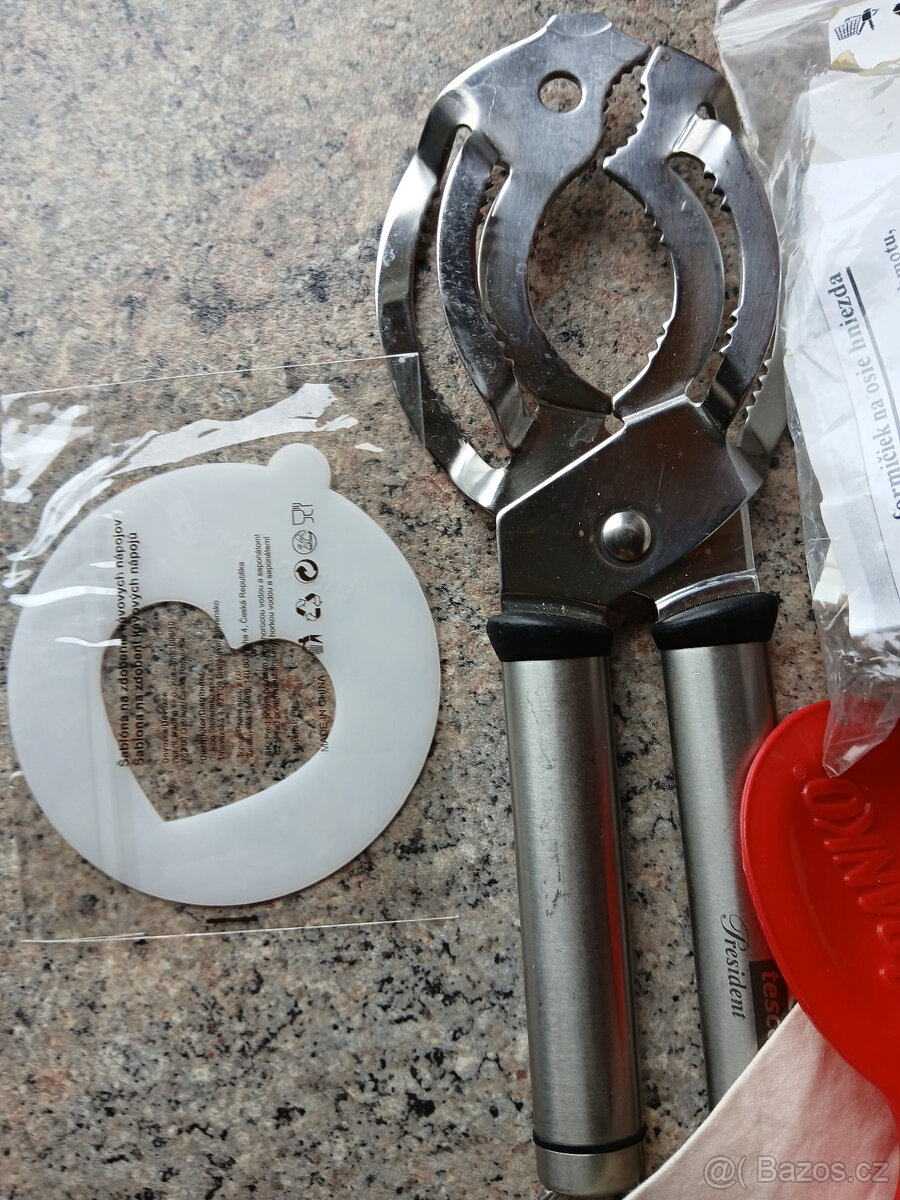 Různé kuchyňské pomůcky - 3