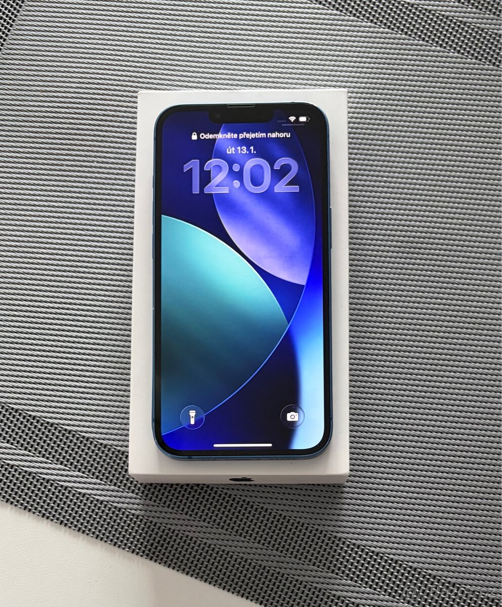 iPhone 13 blue 128 GB - 3