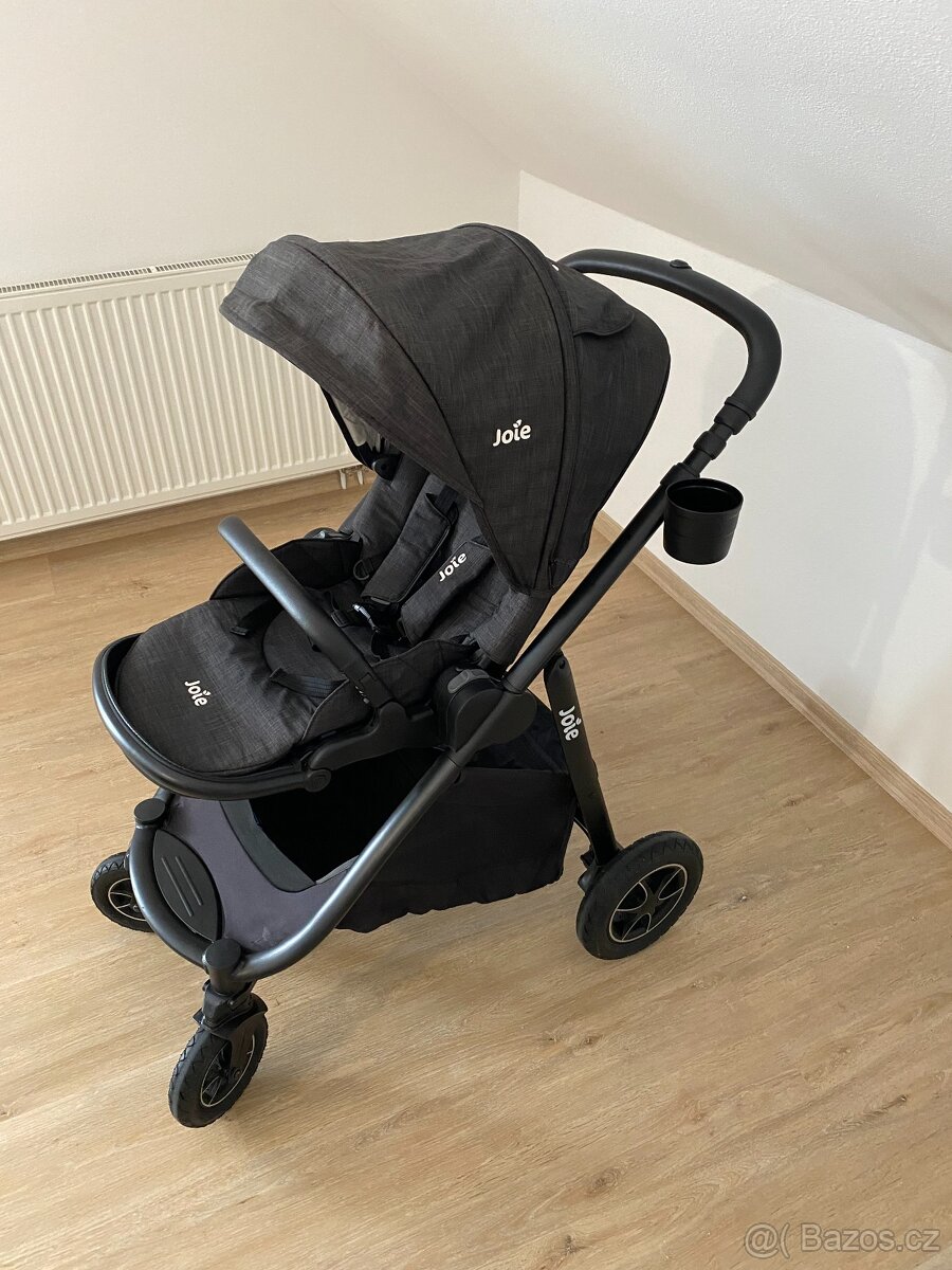 Prodám set kočárků Joie - 3