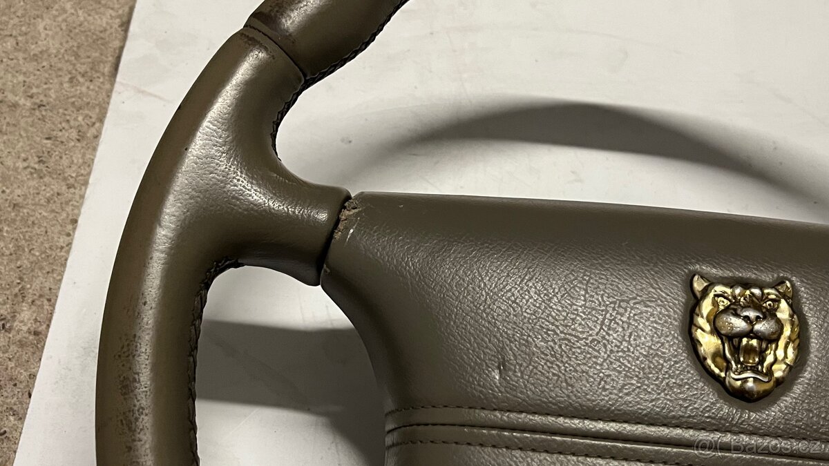 Volant Jaguar xj6 x300 - 3