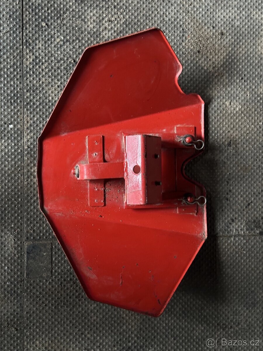 Prodám blatníky a kapotu na malotraktor MT-7 UNI Systém - 3