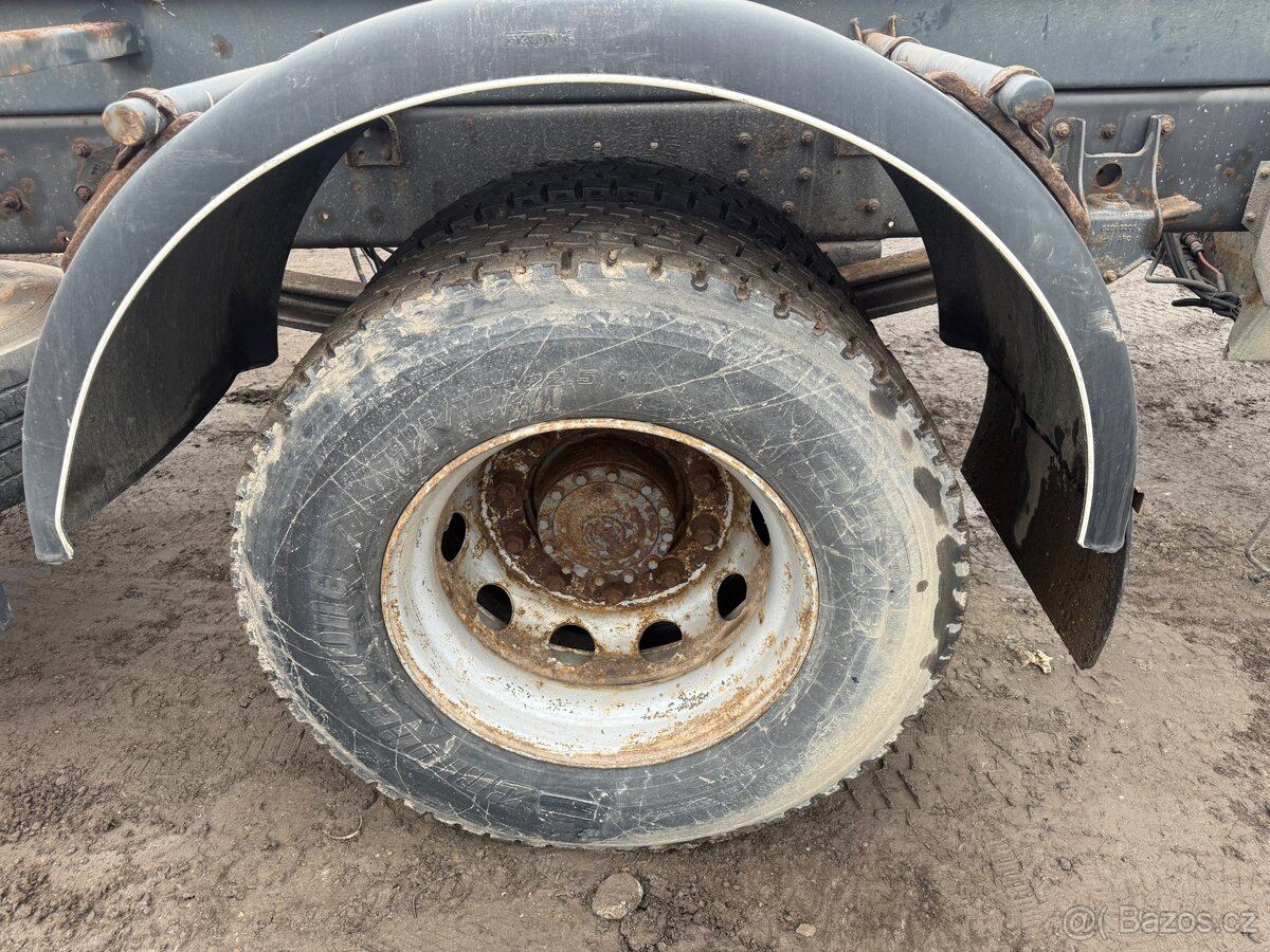 Kola + Pneu 305/70 r22,5 - 3