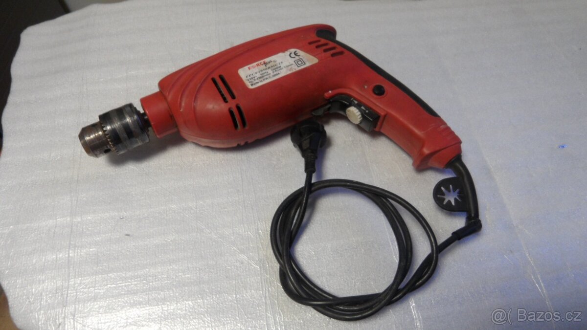 Vrtačka Force Plus 1050W s příklepem - 3