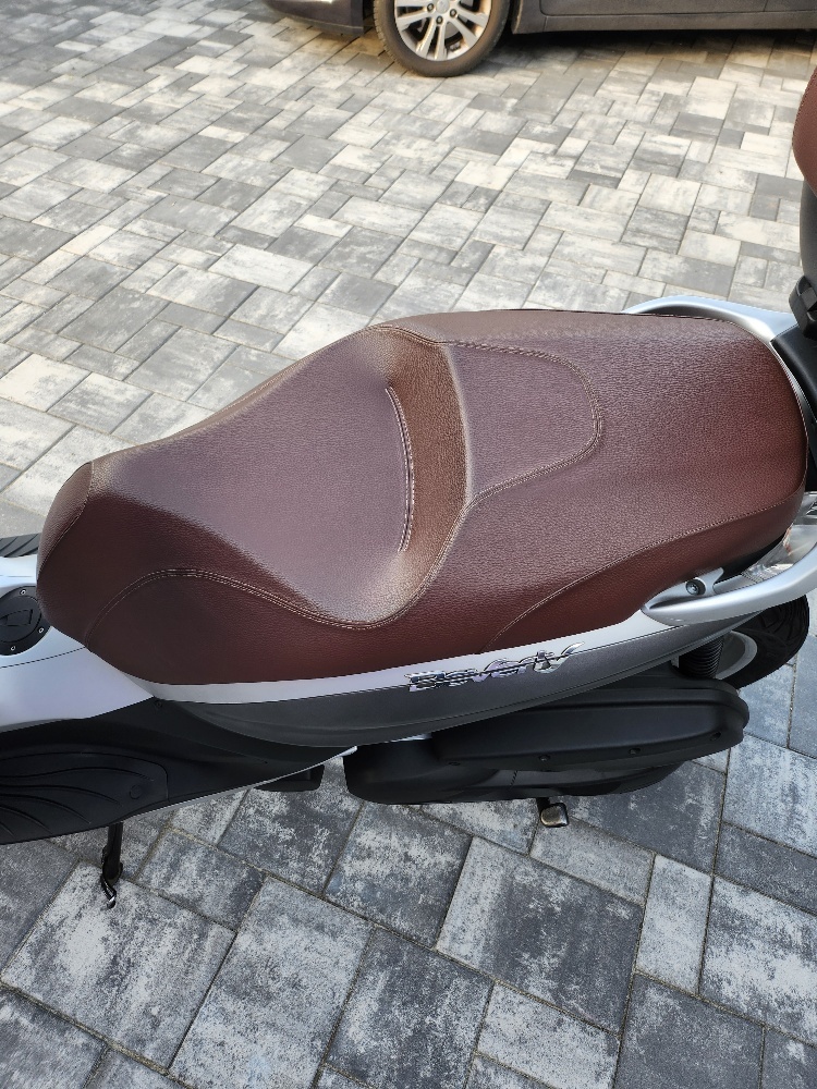 Piaggio Beverly 350 - 3