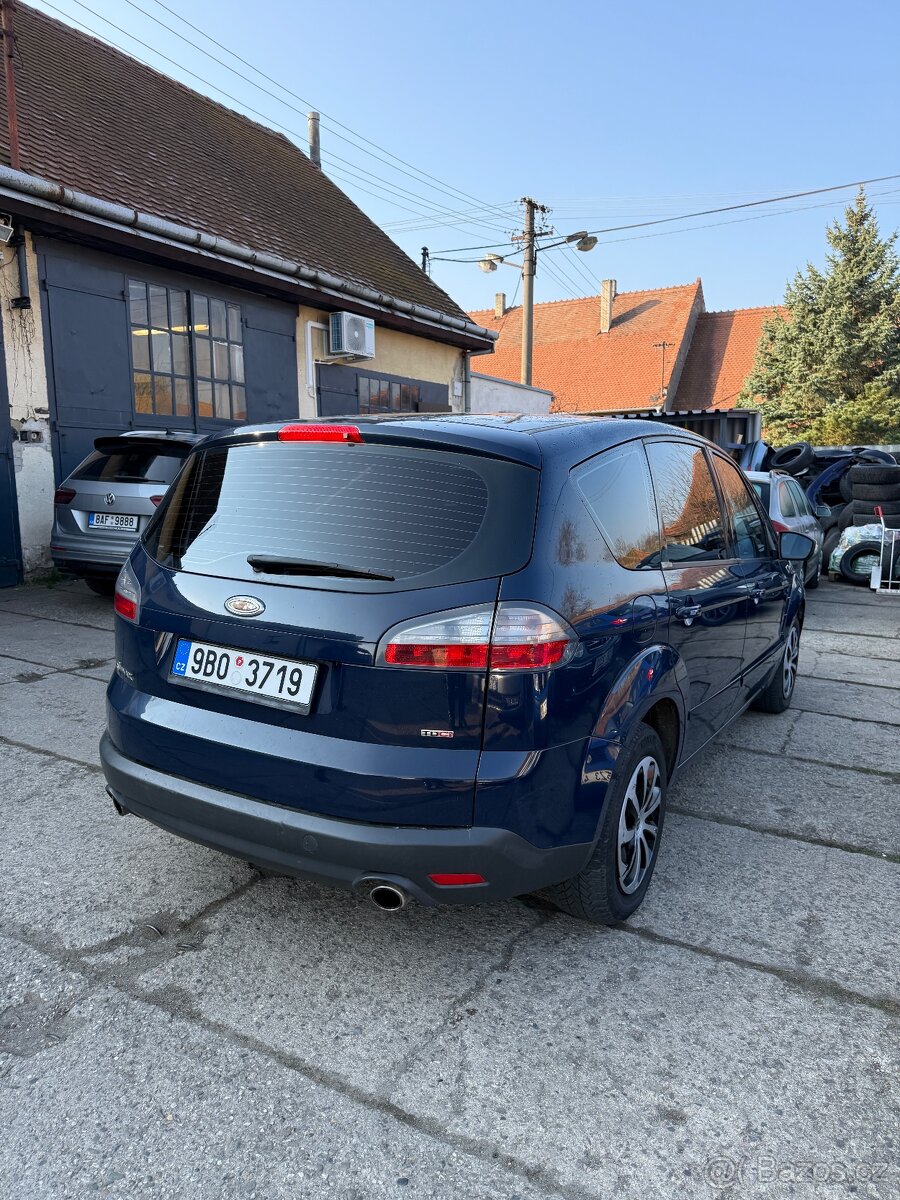 Ford S-max 2.2hdi 7-míst - 3