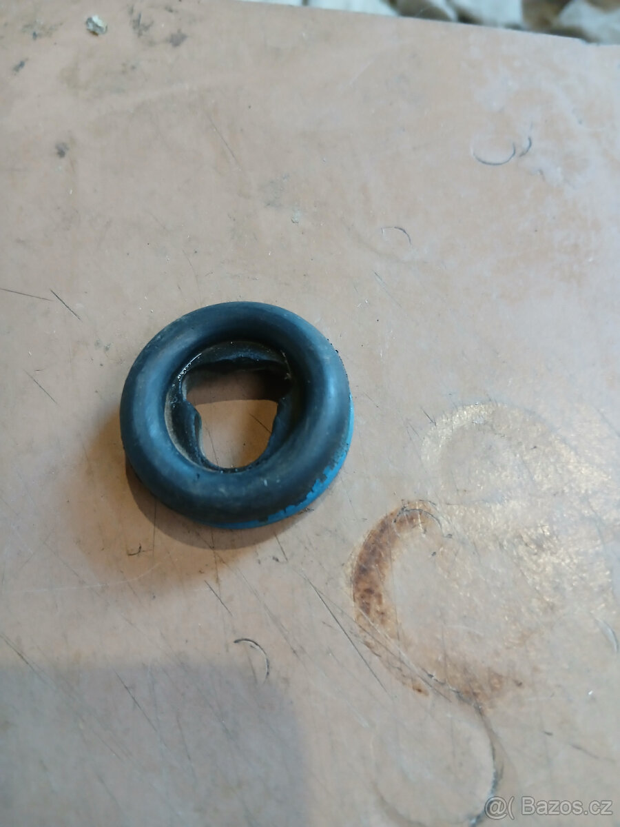 Stadion,Jawetta díly - 3