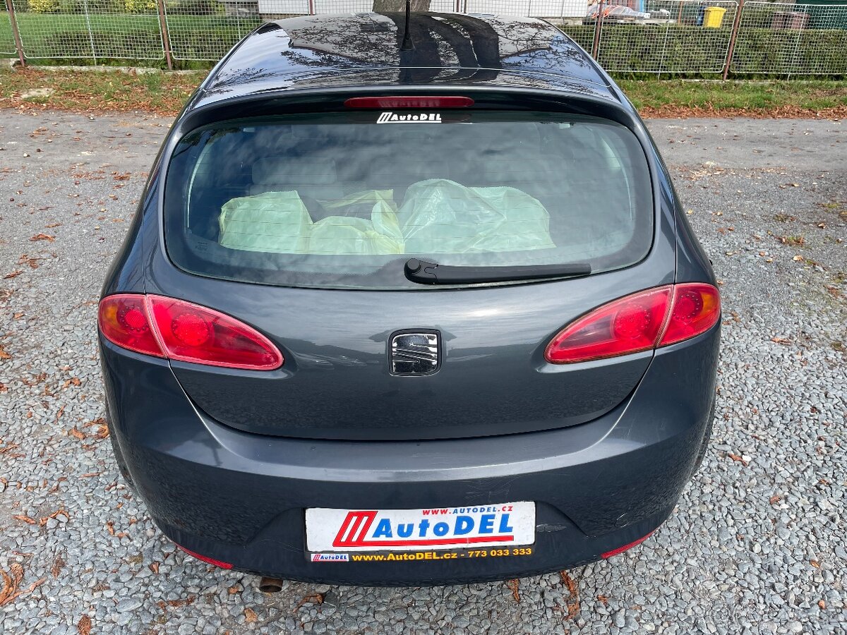 Seat Leon 1.6 MPi Serviska, Klima, 8xPneu - 3