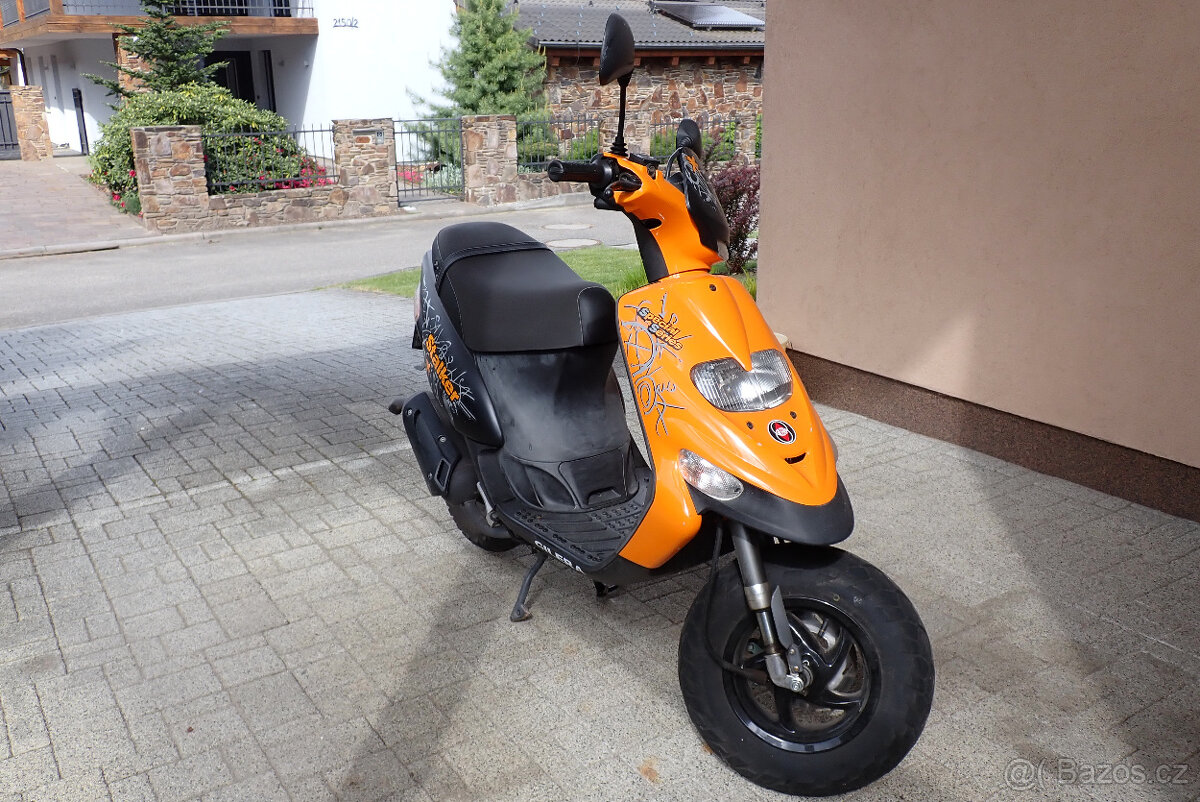 Skútr Gilera Stalker 50 - 3