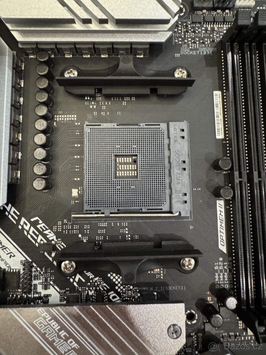 ASUS ROG STRIX B550-A GAMING - 3