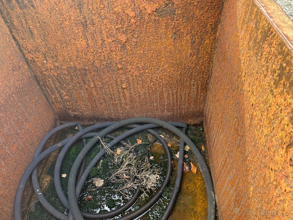 Nádrž na vodu 1m3 - 3