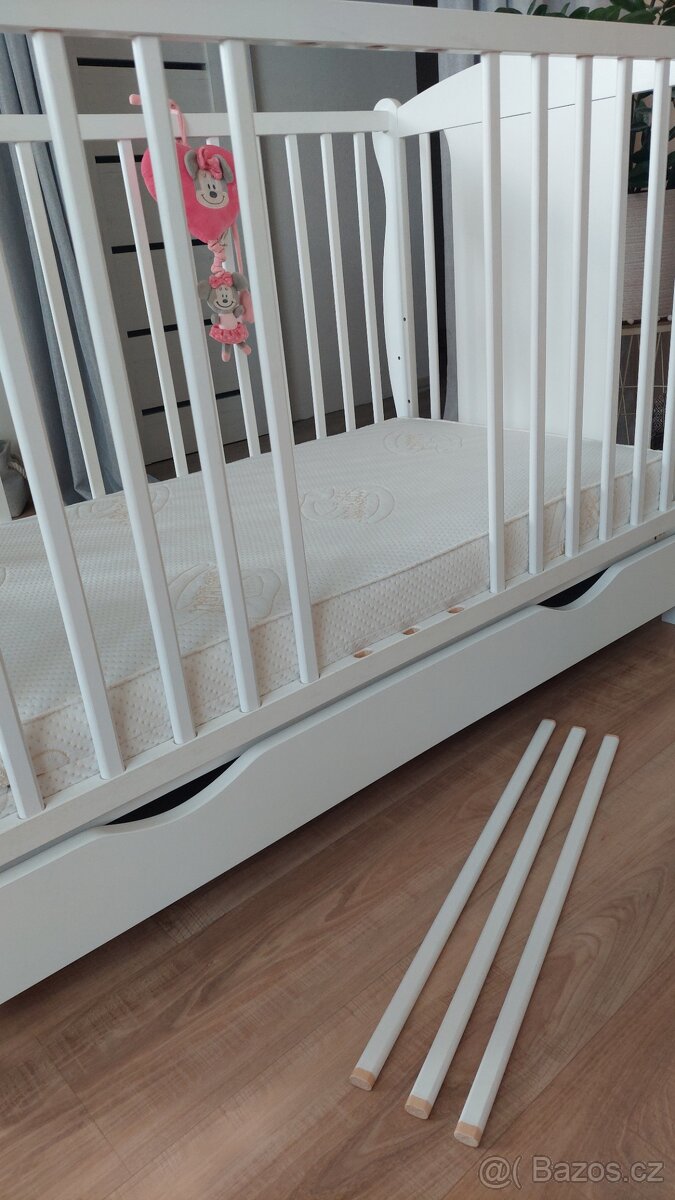 Dětská postýlka s matrací - 3