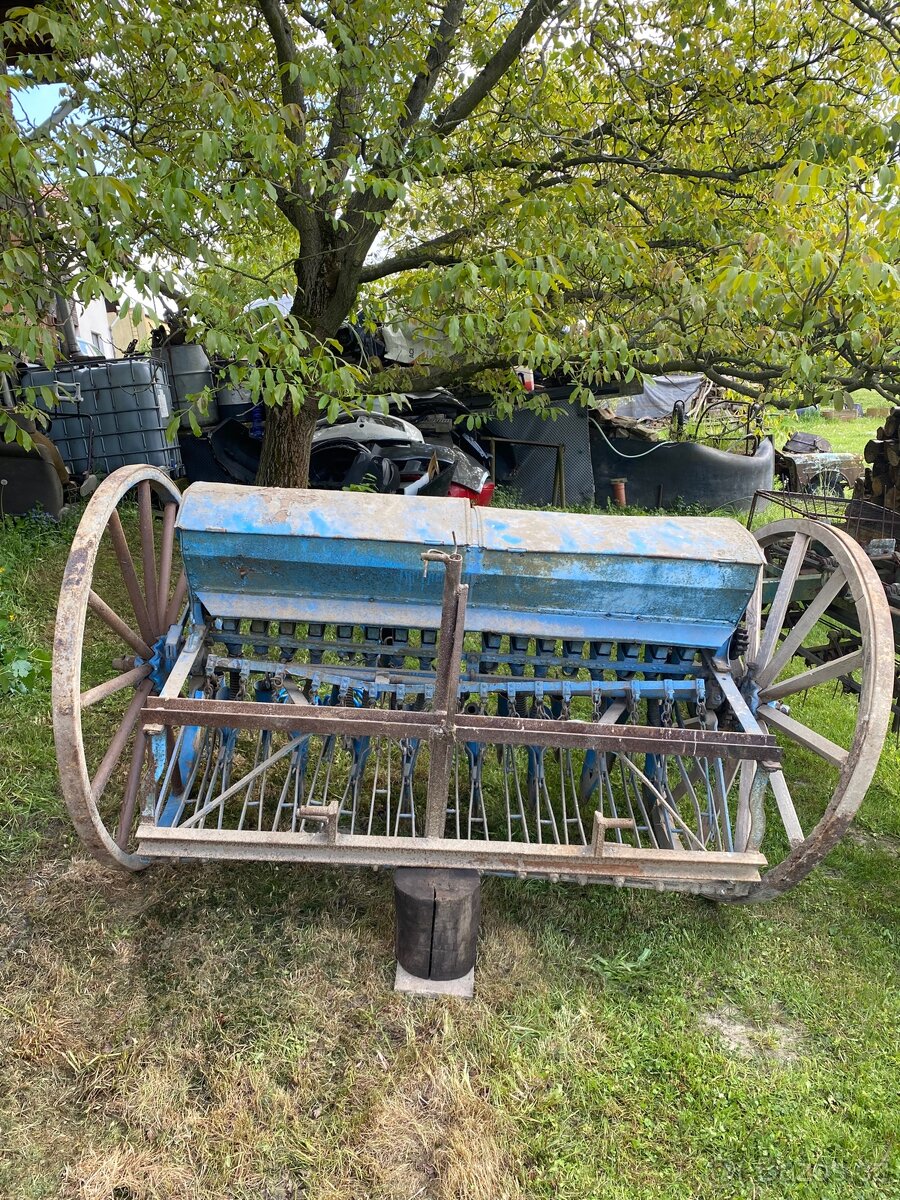 koňský seci stroj - 3