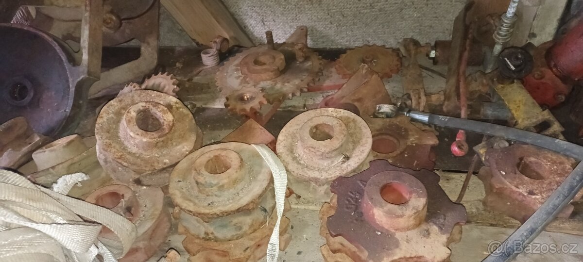 Díly na sběrací vůz Horal STS - 3