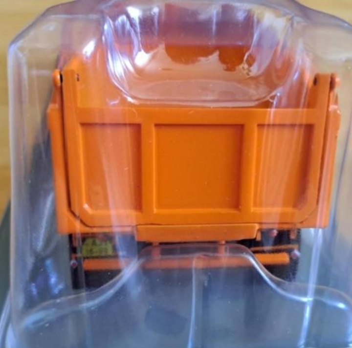 Tatra 813 8x8 S1 1:43 Deagostini - 3