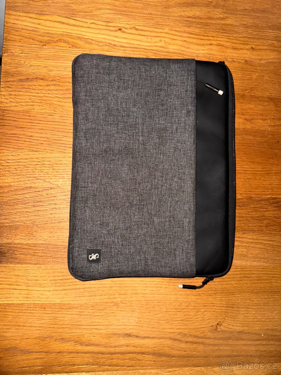 Prodám MacBook Air 2022 - 3