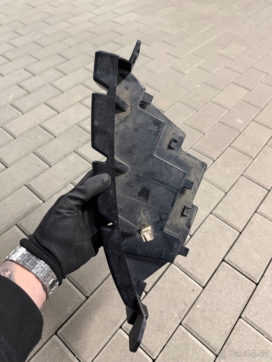 Dodge Charger 2017 díly - 3