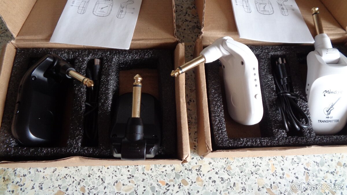 Vysílač a přijímač s kloubem pro nástroje - 3