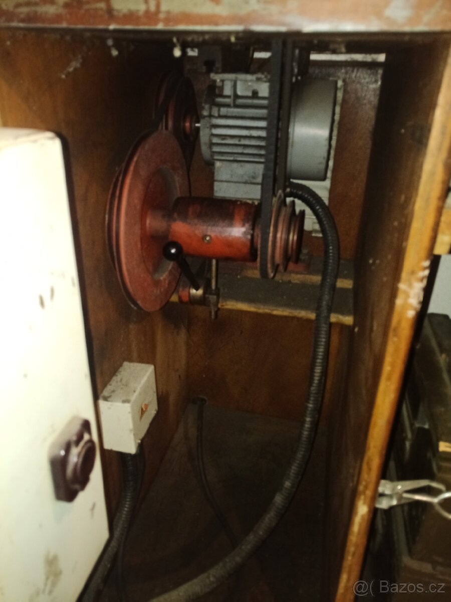 Prodám soustruh MN-80 A - 3