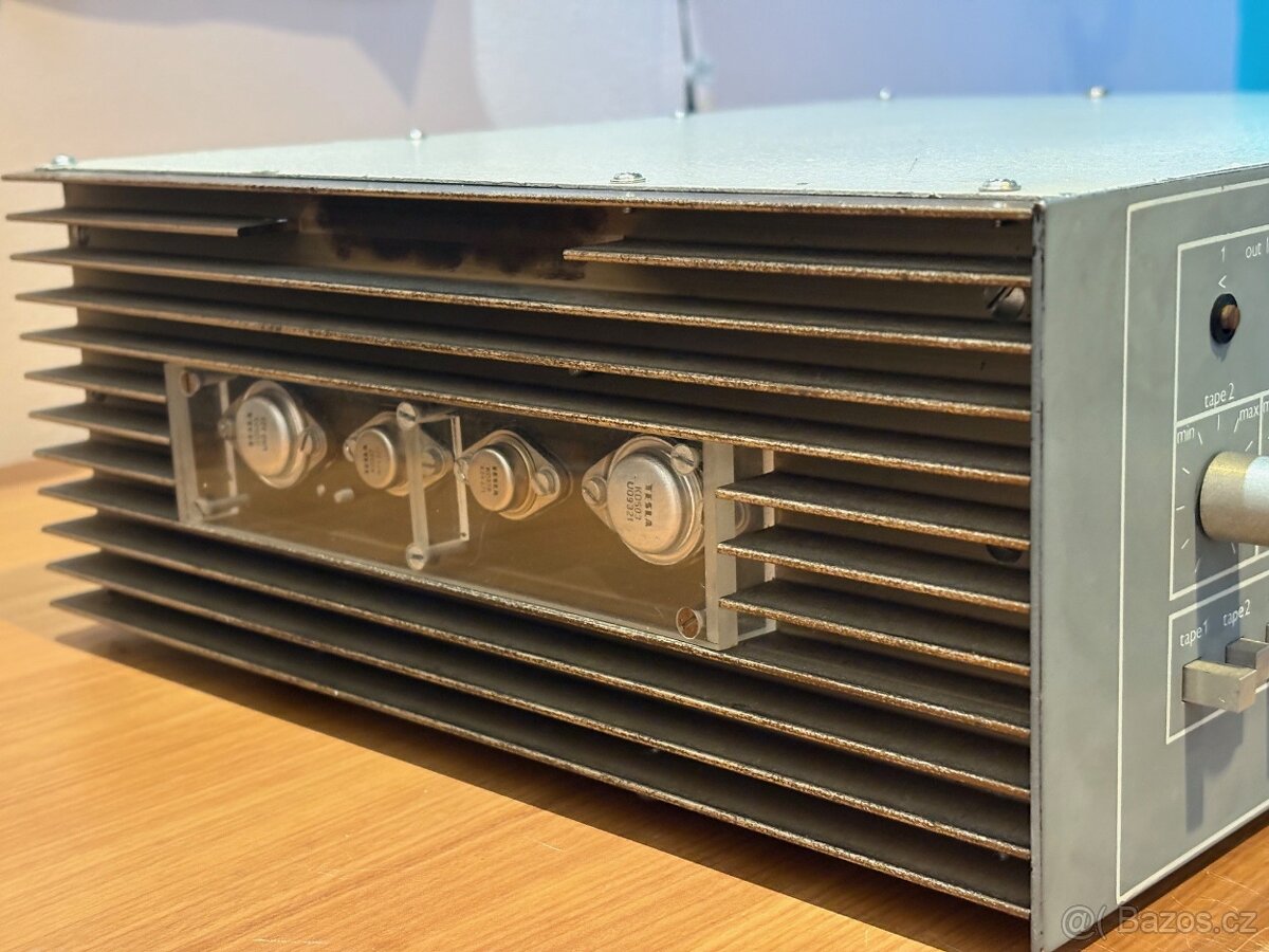 Prodám tranzistorový zesilovač 2x100W - 3