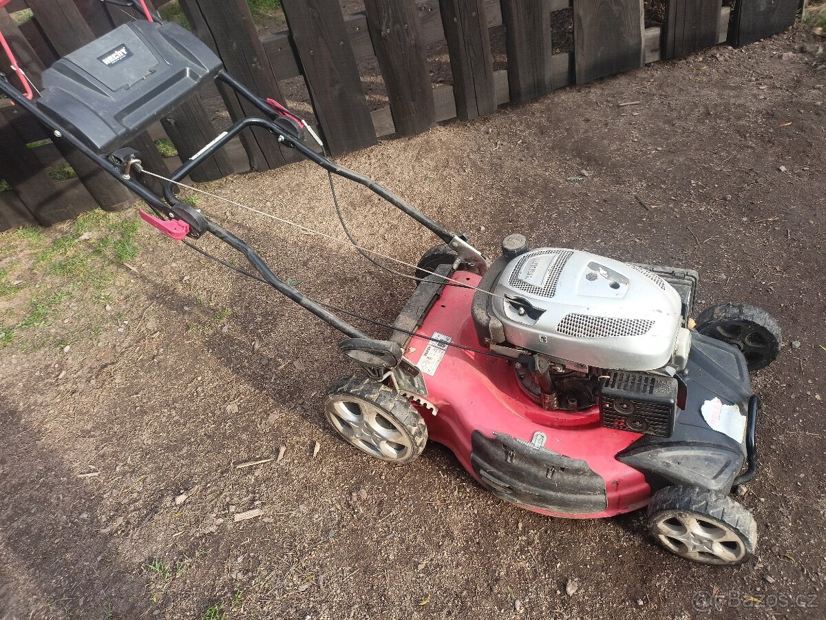 Prodám sekačku Hecht - 3