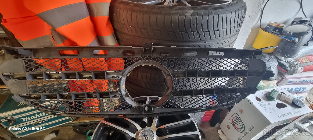 Maska Mercedes E350 W212 facelift - 3